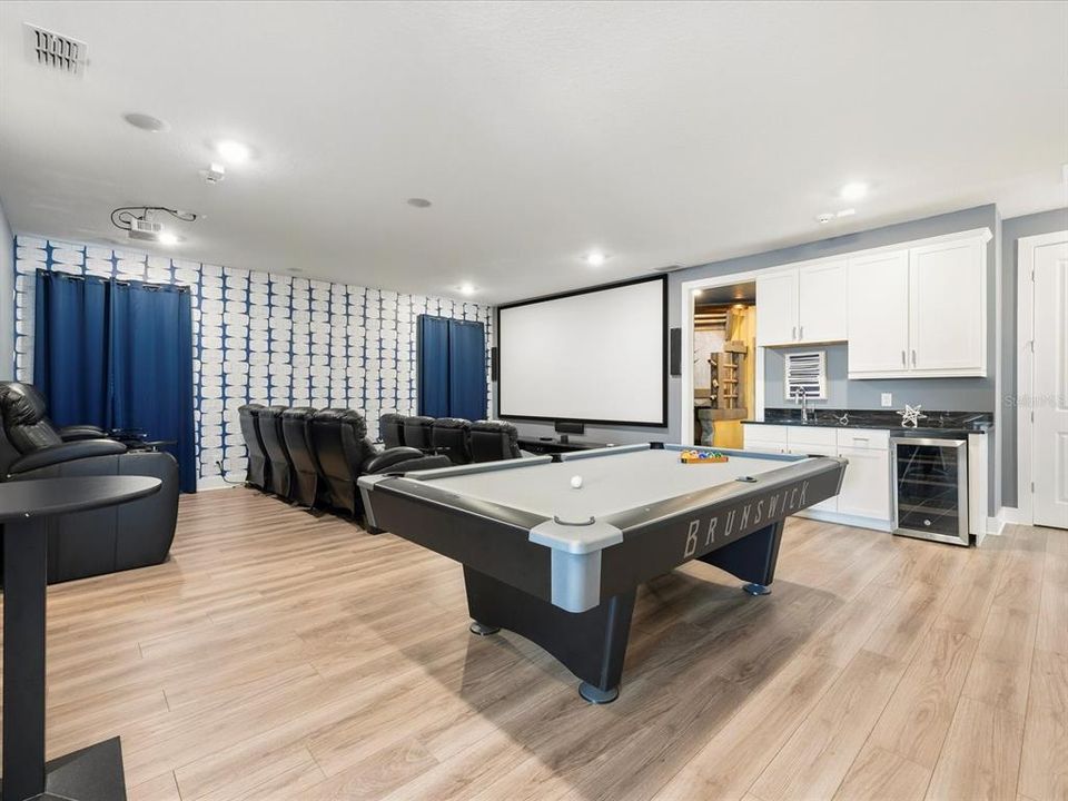 For Sale: $1,990,000 (10 beds, 9 baths, 5563 Square Feet)