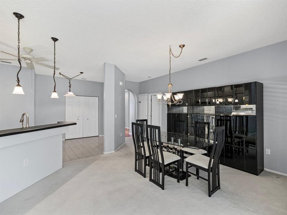 En Venta: $360,000 (3 camas, 2 baños, 1620 Pies cuadrados)