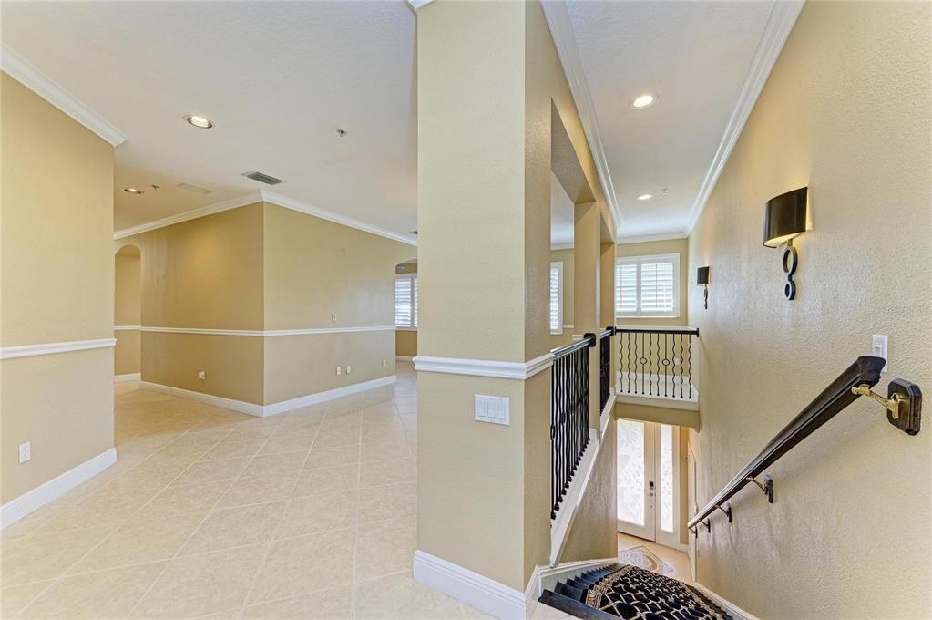 На продажу: $410,000 (3 спален, 3 ванн, 2344 Квадратных фут)