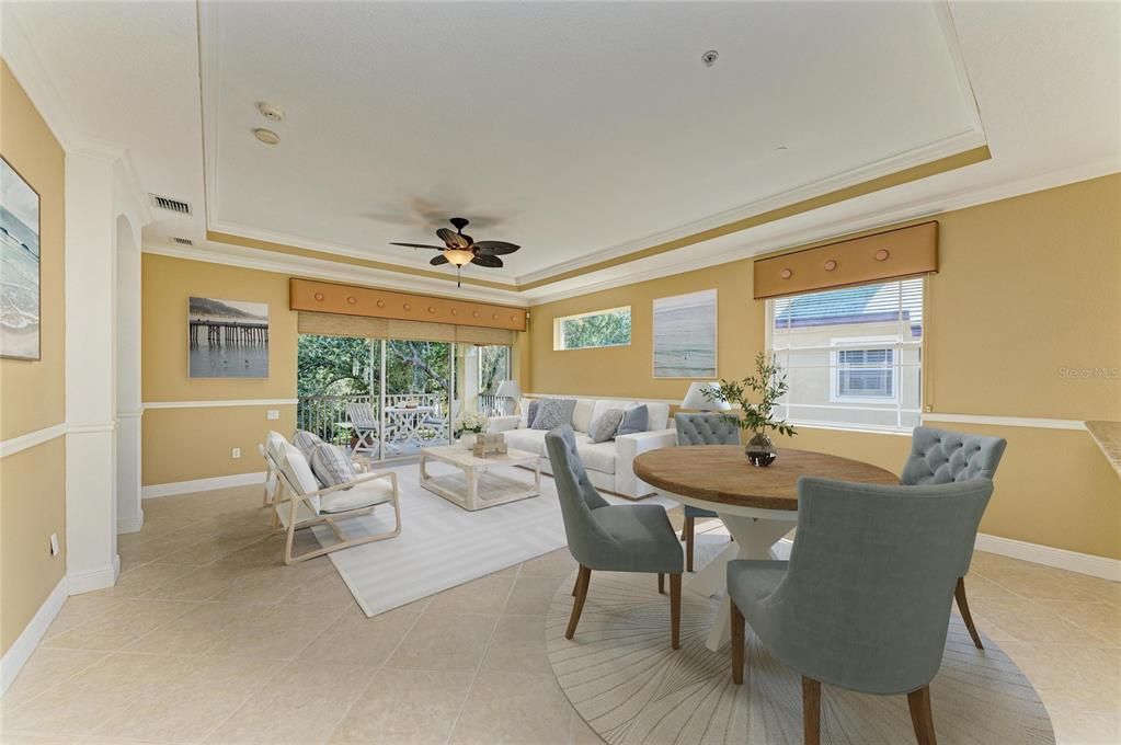 На продажу: $410,000 (3 спален, 3 ванн, 2344 Квадратных фут)