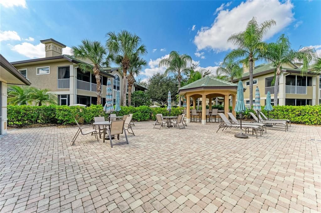 На продажу: $410,000 (3 спален, 3 ванн, 2344 Квадратных фут)