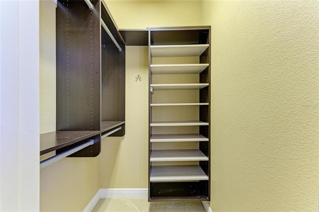 На продажу: $410,000 (3 спален, 3 ванн, 2344 Квадратных фут)