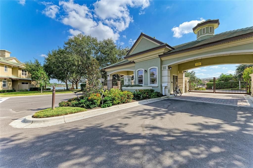 На продажу: $410,000 (3 спален, 3 ванн, 2344 Квадратных фут)