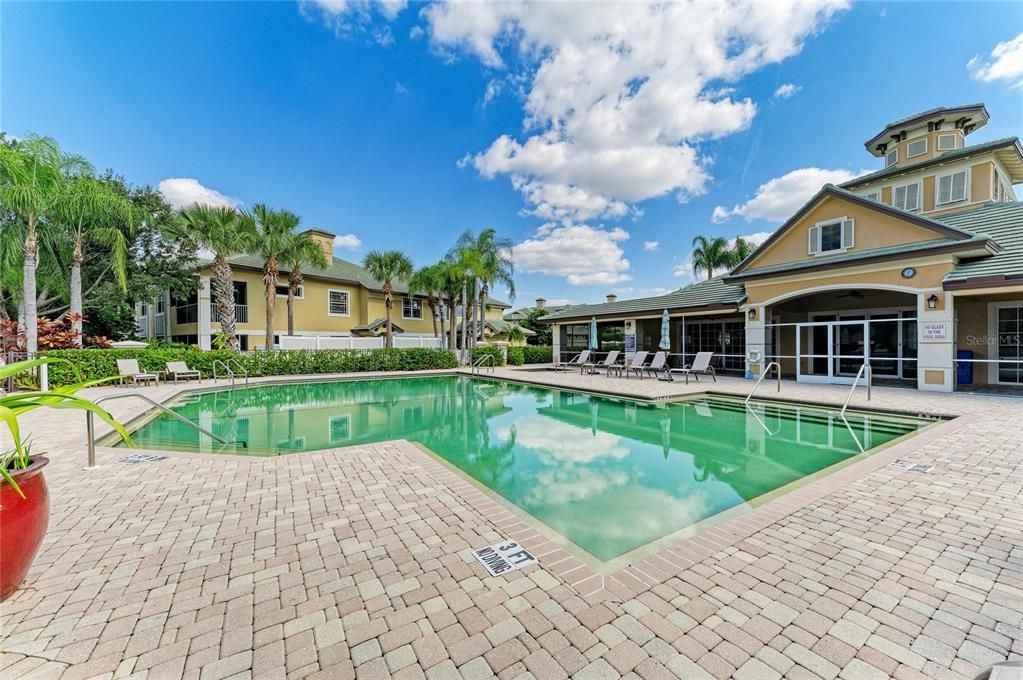 На продажу: $410,000 (3 спален, 3 ванн, 2344 Квадратных фут)