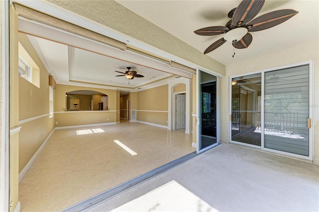 На продажу: $410,000 (3 спален, 3 ванн, 2344 Квадратных фут)