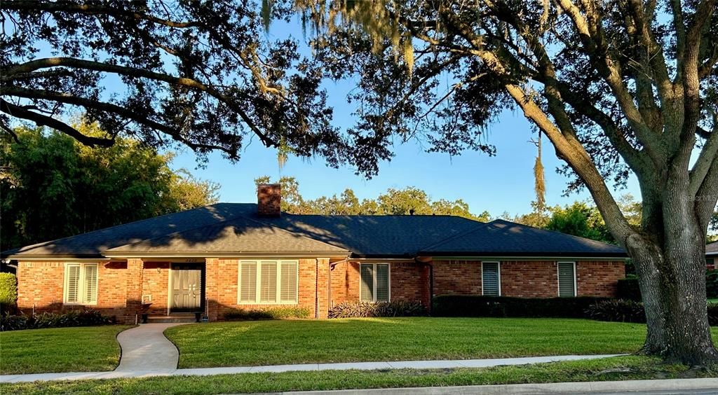 Vendido Recientemente: $775,000 (3 camas, 3 baños, 2453 Pies cuadrados)