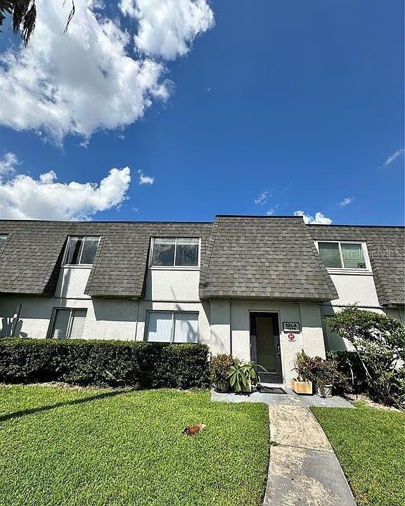 Activo con contrato: $155,000 (3 camas, 2 baños, 1302 Pies cuadrados)