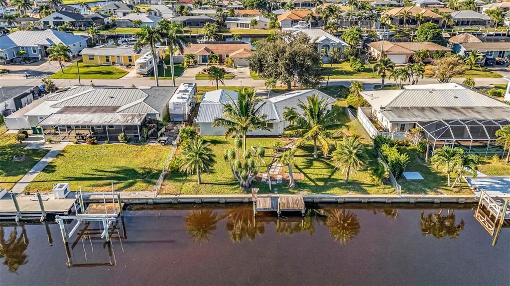 For Sale: $365,900 (2 beds, 1 baths, 1621 Square Feet)