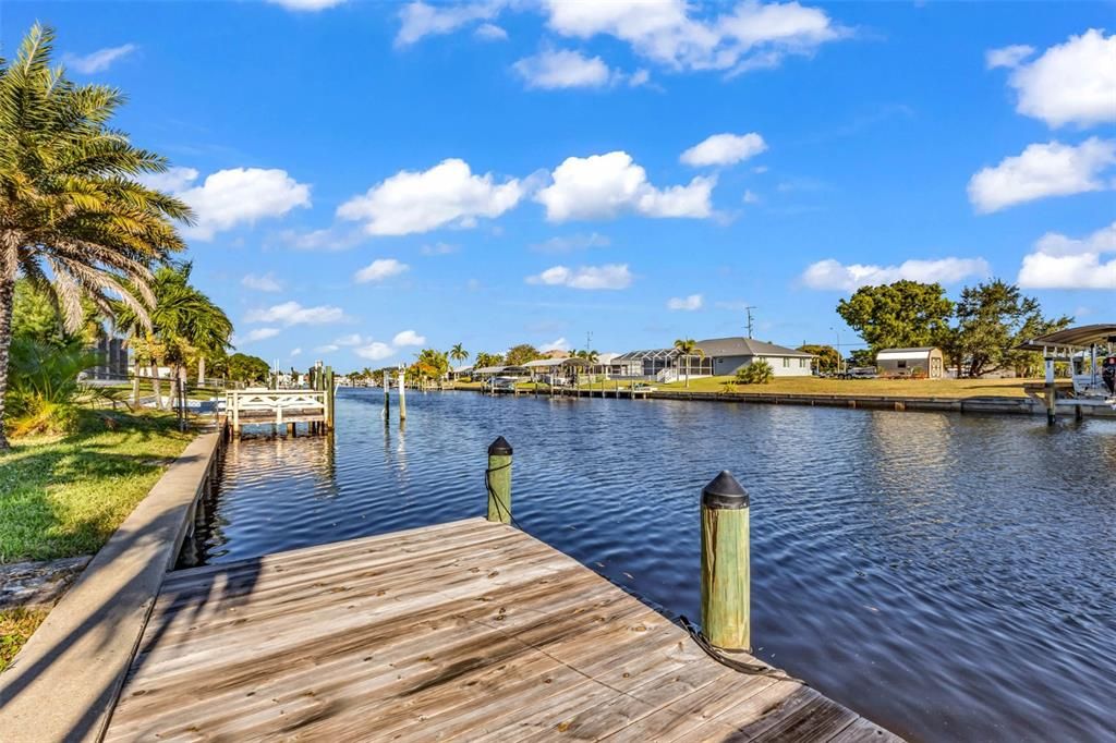 For Sale: $365,900 (2 beds, 1 baths, 1621 Square Feet)