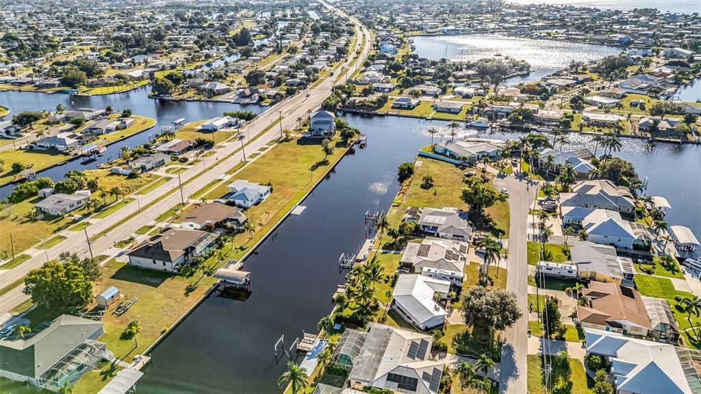 For Sale: $365,900 (2 beds, 1 baths, 1621 Square Feet)