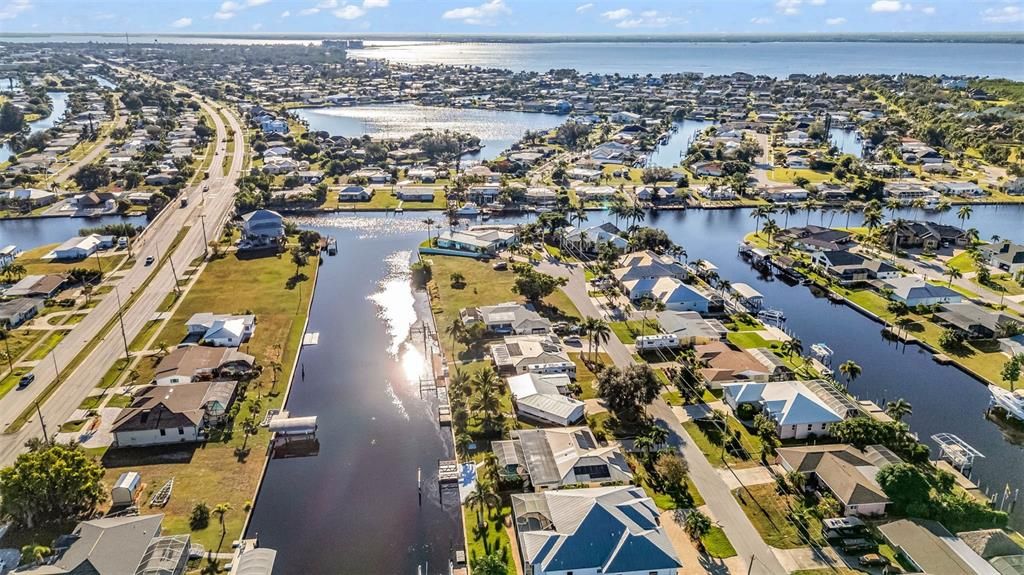 For Sale: $365,900 (2 beds, 1 baths, 1621 Square Feet)