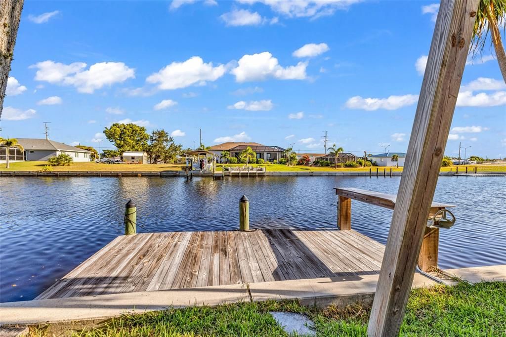 For Sale: $365,900 (2 beds, 1 baths, 1621 Square Feet)