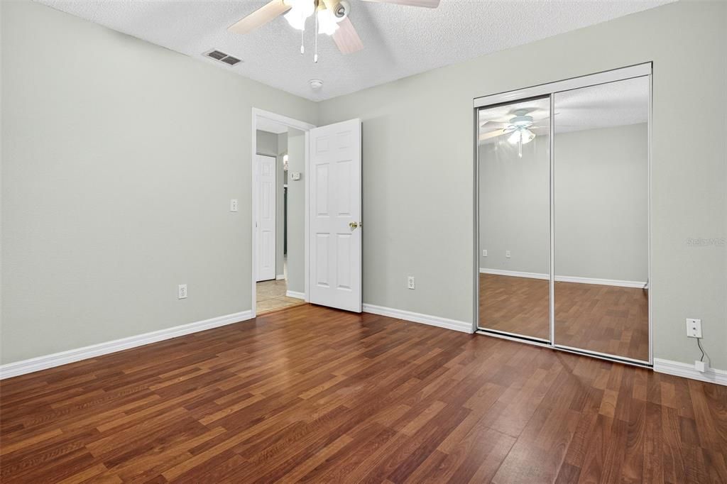 For Sale: $299,900 (3 beds, 2 baths, 1343 Square Feet)