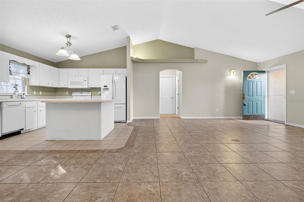 For Sale: $299,900 (3 beds, 2 baths, 1343 Square Feet)