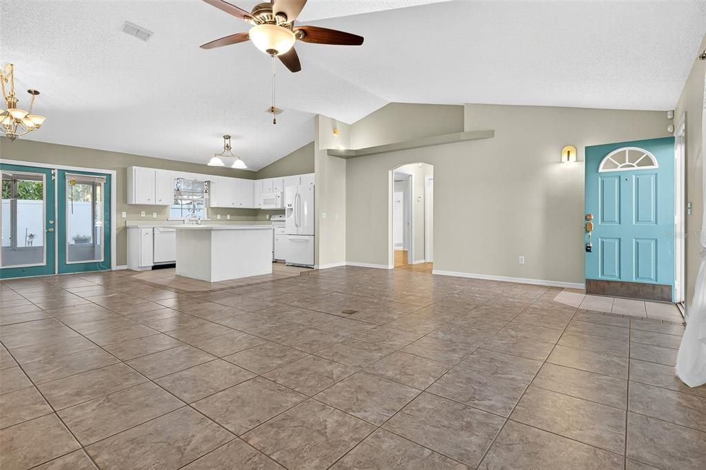 For Sale: $299,900 (3 beds, 2 baths, 1343 Square Feet)