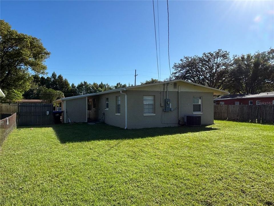 Active With Contract: $290,000 (3 beds, 1 baths, 1040 Square Feet)