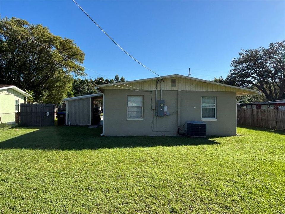 Active With Contract: $290,000 (3 beds, 1 baths, 1040 Square Feet)