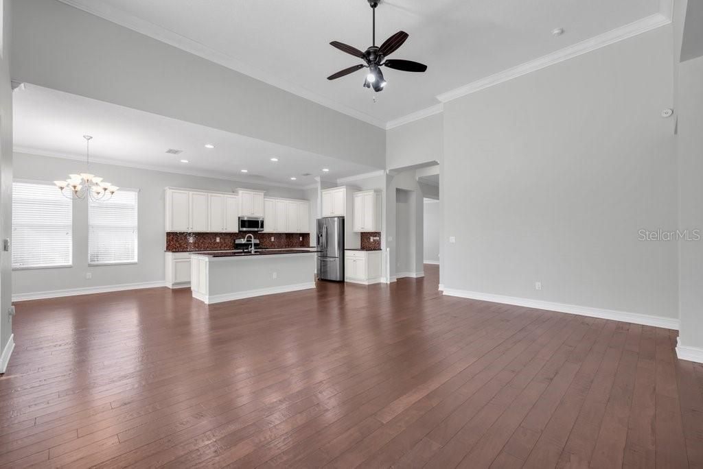 For Sale: $750,000 (4 beds, 3 baths, 3244 Square Feet)