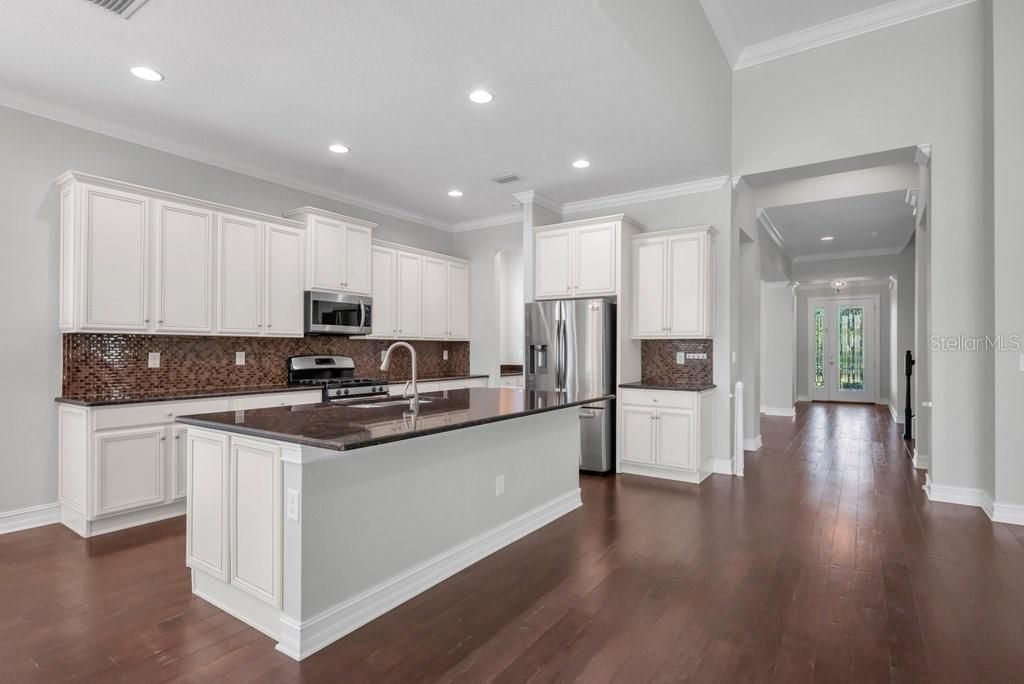 For Sale: $750,000 (4 beds, 3 baths, 3244 Square Feet)