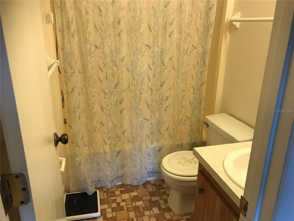 出租: $1,300 (2 贝兹, 2 浴室, 1290 平方英尺)