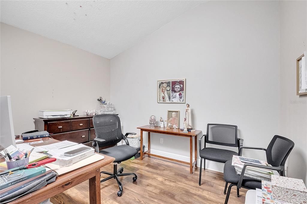 待售: $305,000 (3 贝兹, 2 浴室, 1632 平方英尺)