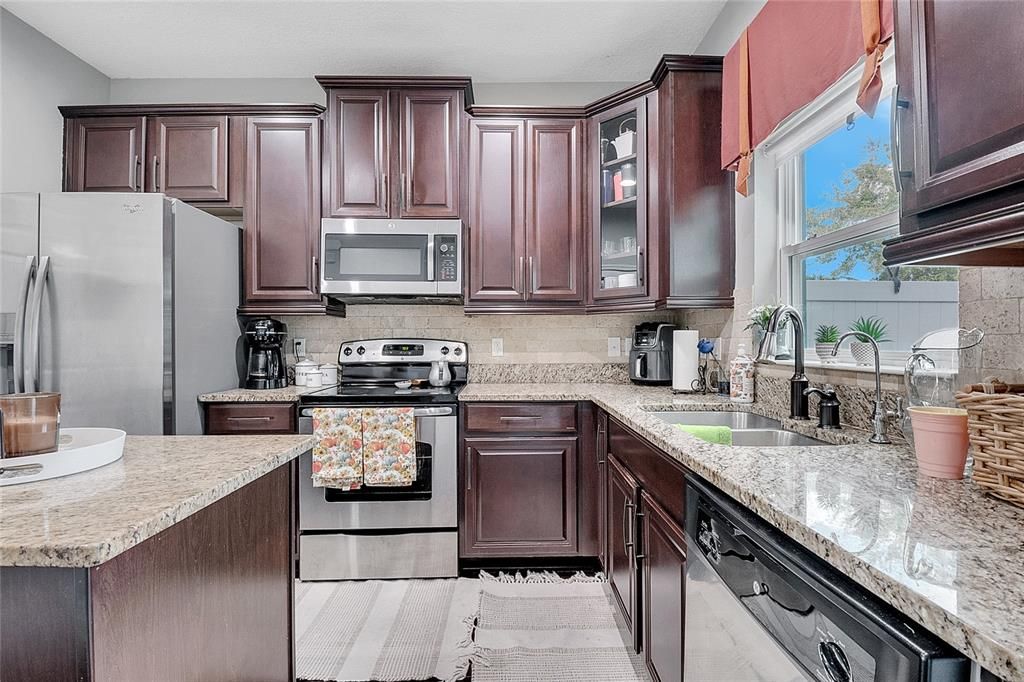 待售: $305,000 (3 贝兹, 2 浴室, 1632 平方英尺)