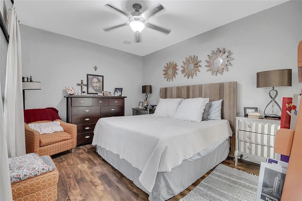 待售: $305,000 (3 贝兹, 2 浴室, 1632 平方英尺)