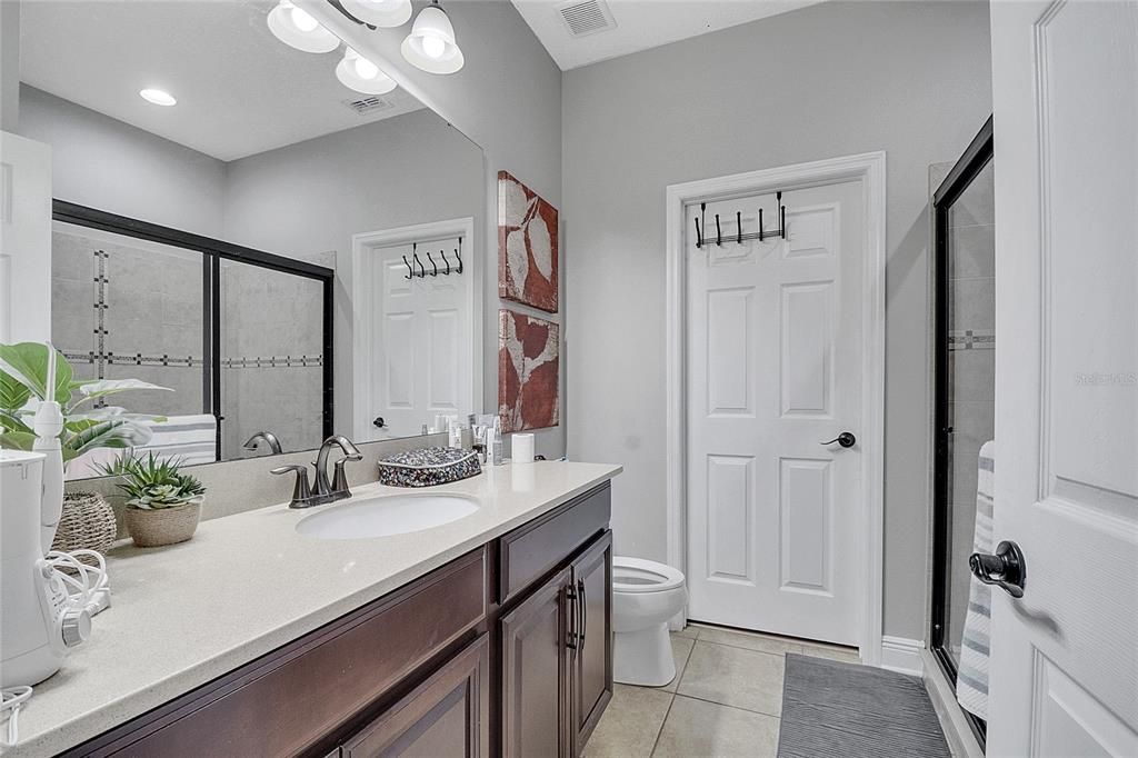 待售: $305,000 (3 贝兹, 2 浴室, 1632 平方英尺)