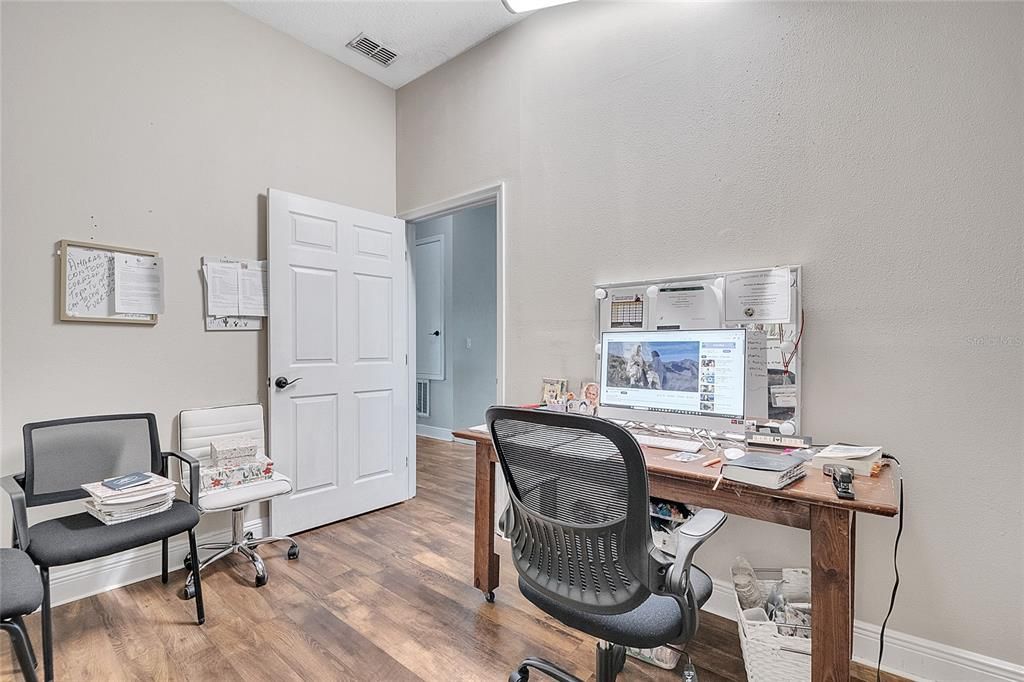 待售: $305,000 (3 贝兹, 2 浴室, 1632 平方英尺)