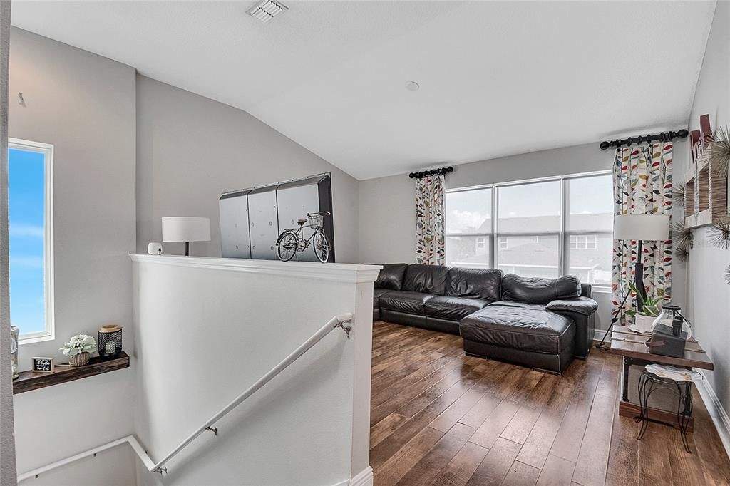 待售: $305,000 (3 贝兹, 2 浴室, 1632 平方英尺)