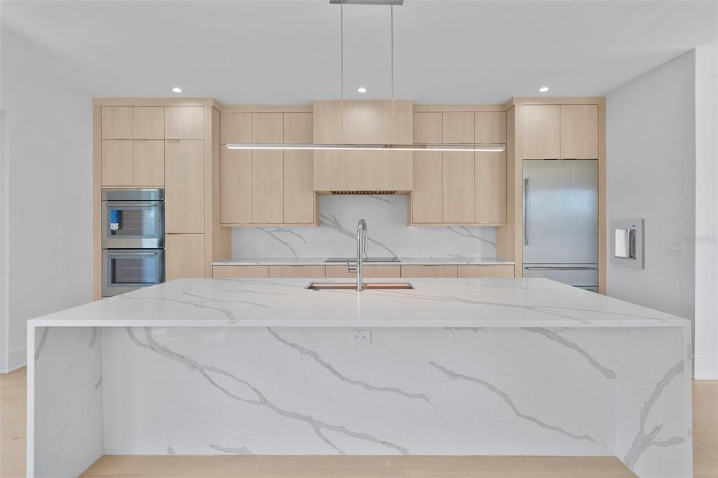 En Renta: $6,250 (4 camas, 4 baños, 3318 Pies cuadrados)