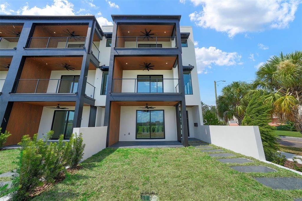 En Renta: $6,250 (4 camas, 4 baños, 3318 Pies cuadrados)