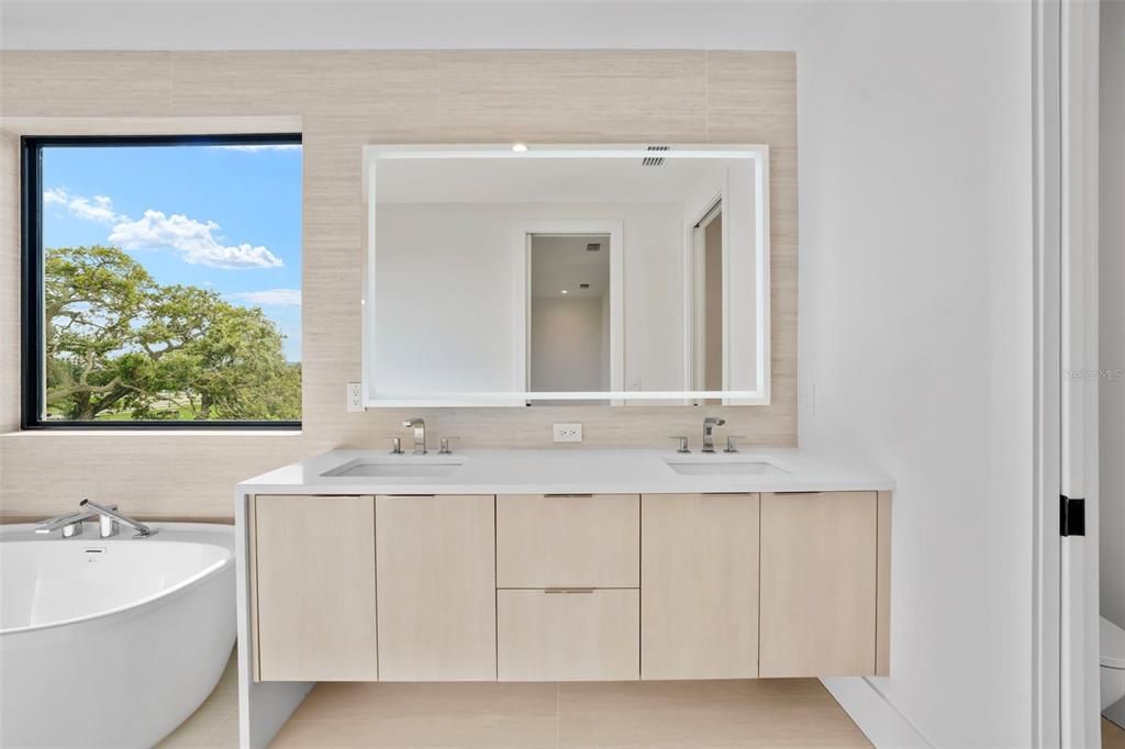 En Renta: $6,250 (4 camas, 4 baños, 3318 Pies cuadrados)