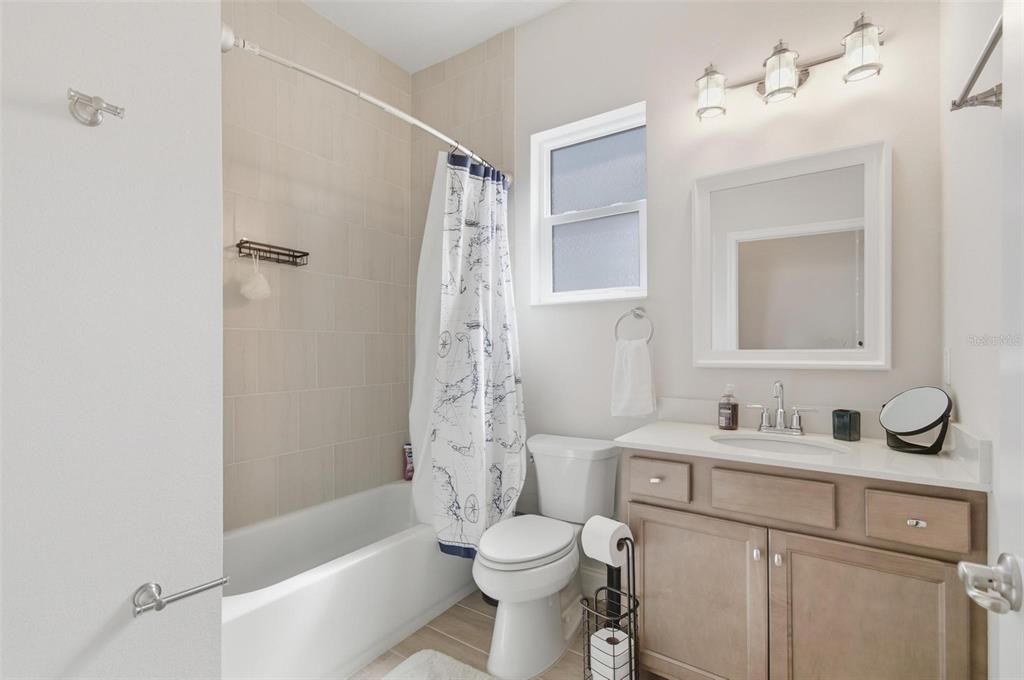 For Rent: $2,950 (3 beds, 2 baths, 2122 Square Feet)