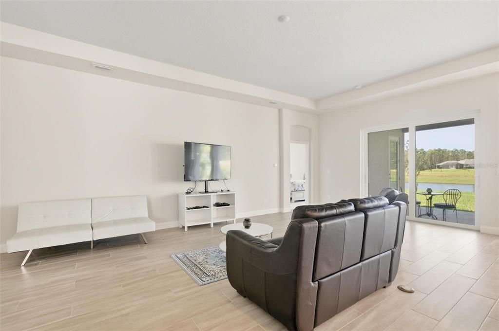 For Rent: $2,950 (3 beds, 2 baths, 2122 Square Feet)