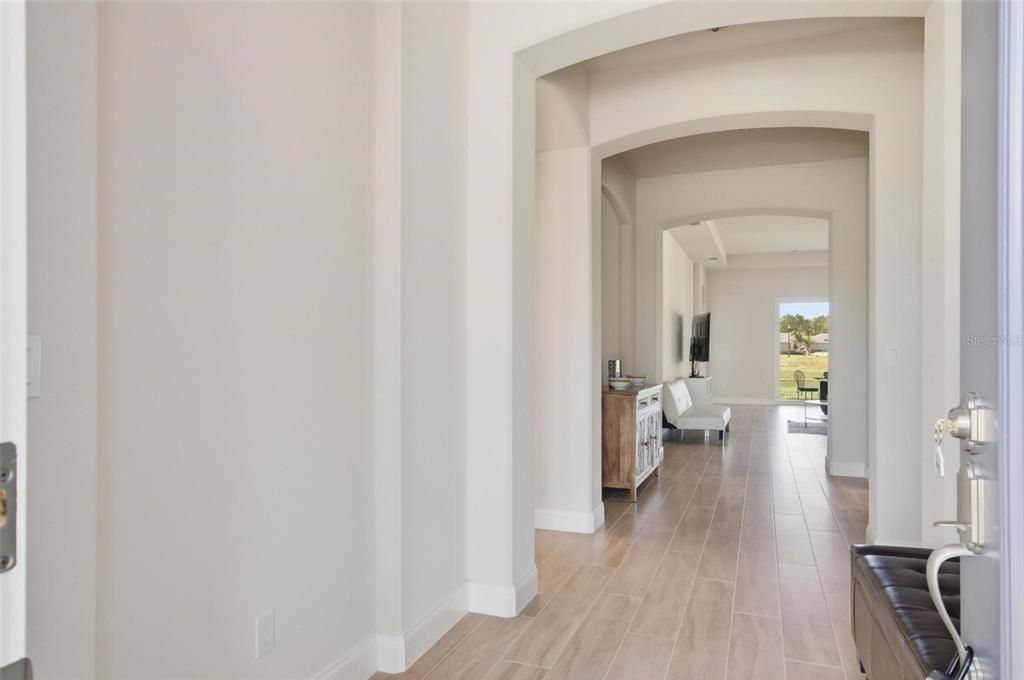 For Rent: $2,950 (3 beds, 2 baths, 2122 Square Feet)