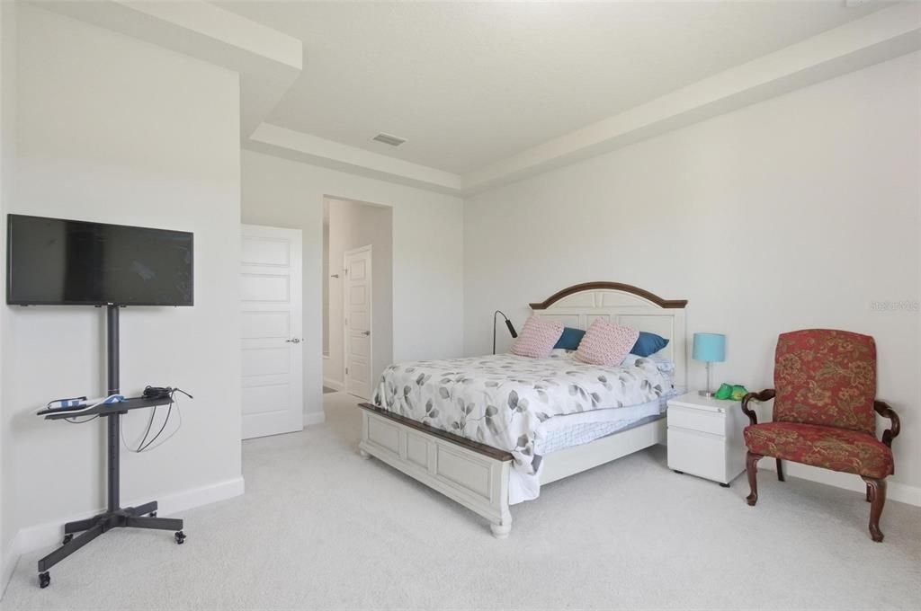 For Rent: $2,950 (3 beds, 2 baths, 2122 Square Feet)