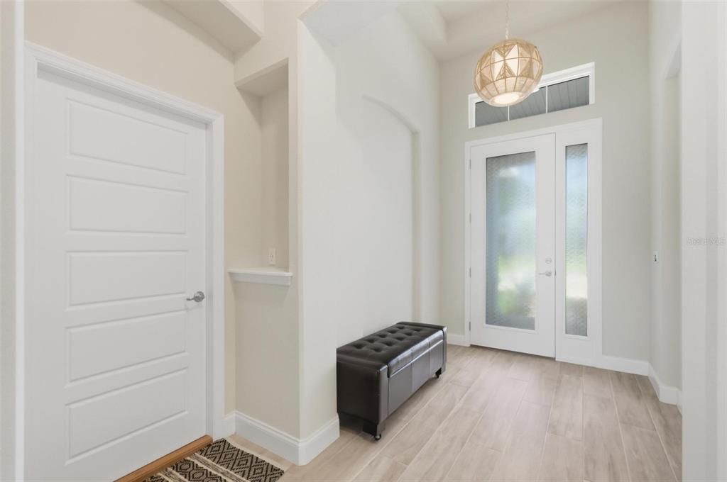 For Rent: $2,950 (3 beds, 2 baths, 2122 Square Feet)