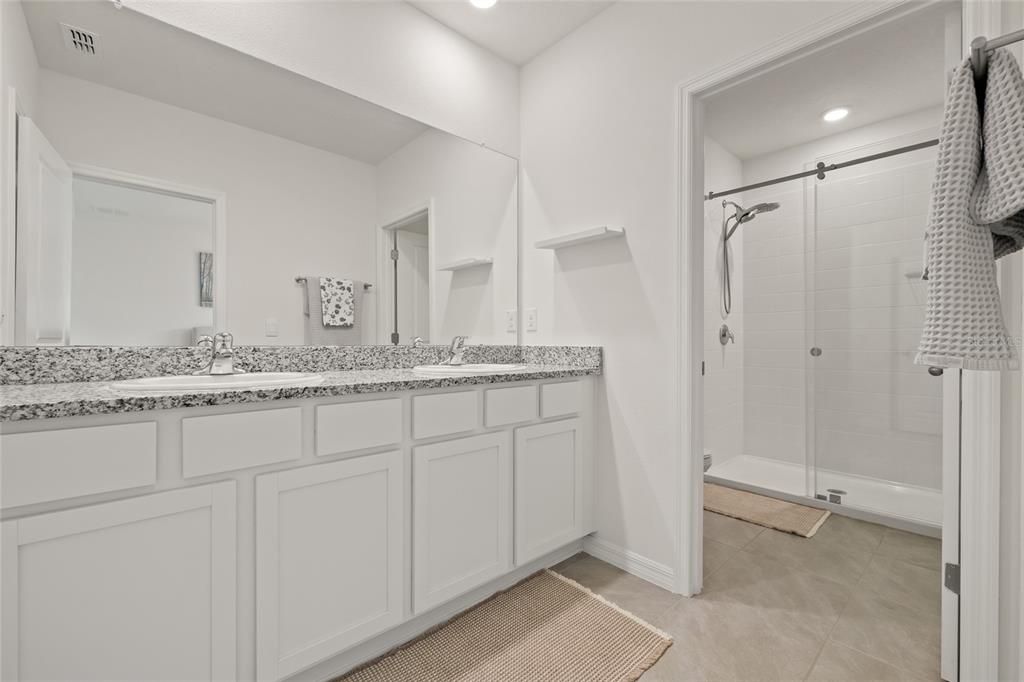 Active With Contract: $2,200 (3 beds, 3 baths, 1758 Square Feet)