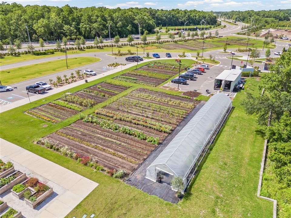 Active With Contract: $2,200 (3 beds, 3 baths, 1758 Square Feet)