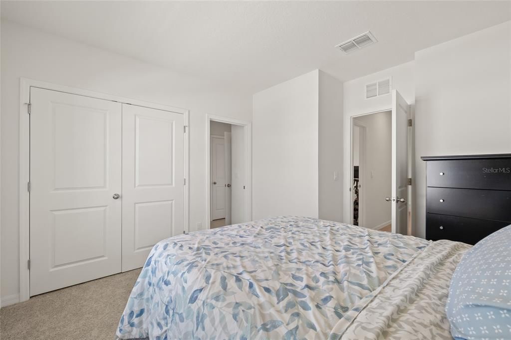 Active With Contract: $2,200 (3 beds, 3 baths, 1758 Square Feet)