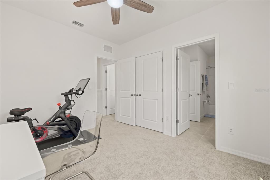 Active With Contract: $2,200 (3 beds, 3 baths, 1758 Square Feet)