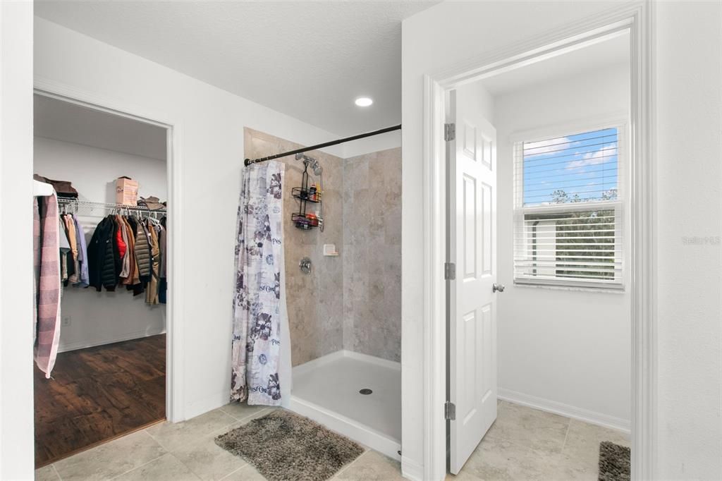 В аренду: $4,250 (5 спален, 3 ванн, 3566 Квадратных фут)