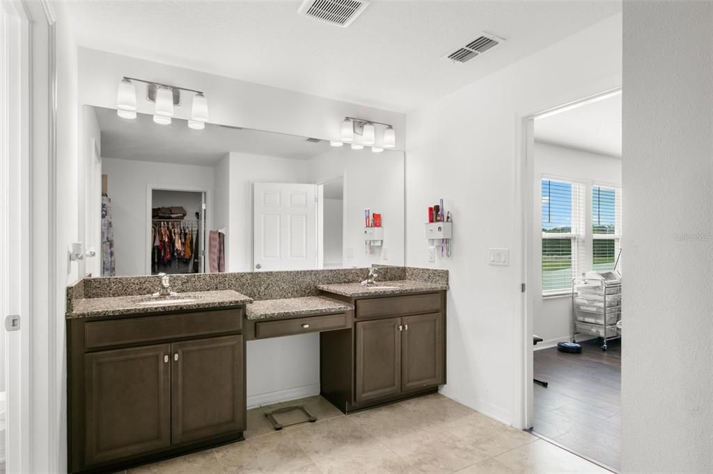 В аренду: $4,250 (5 спален, 3 ванн, 3566 Квадратных фут)