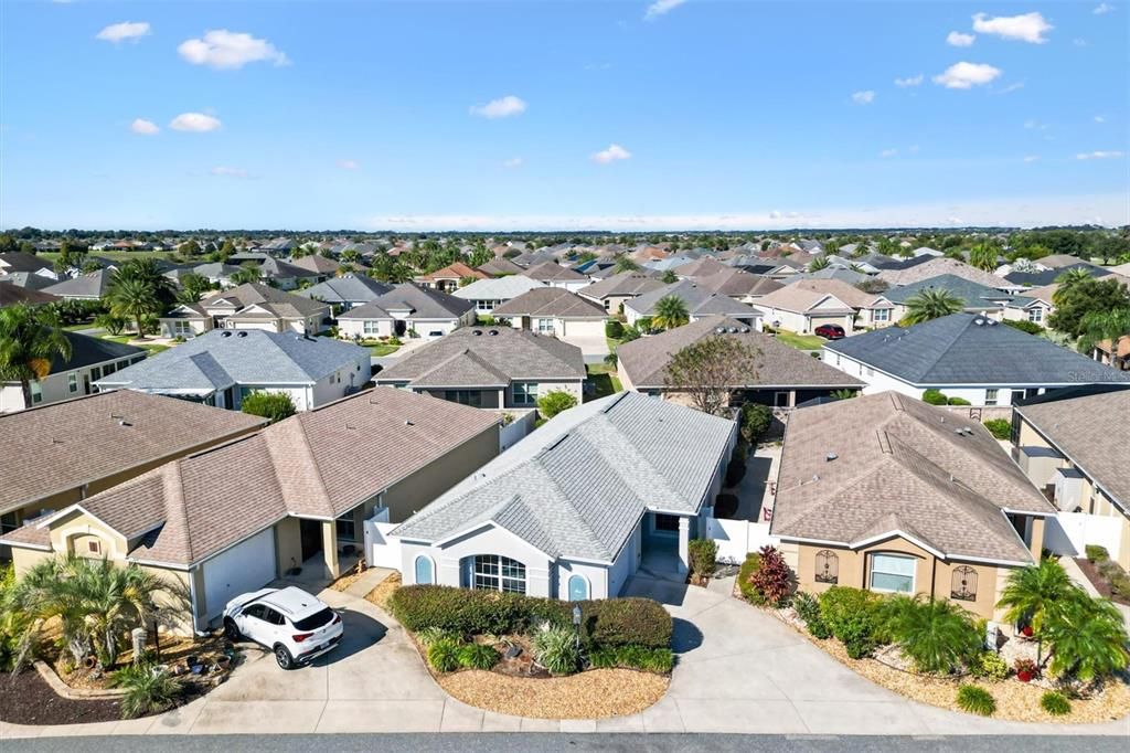 Active With Contract: $325,000 (2 beds, 2 baths, 1161 Square Feet)