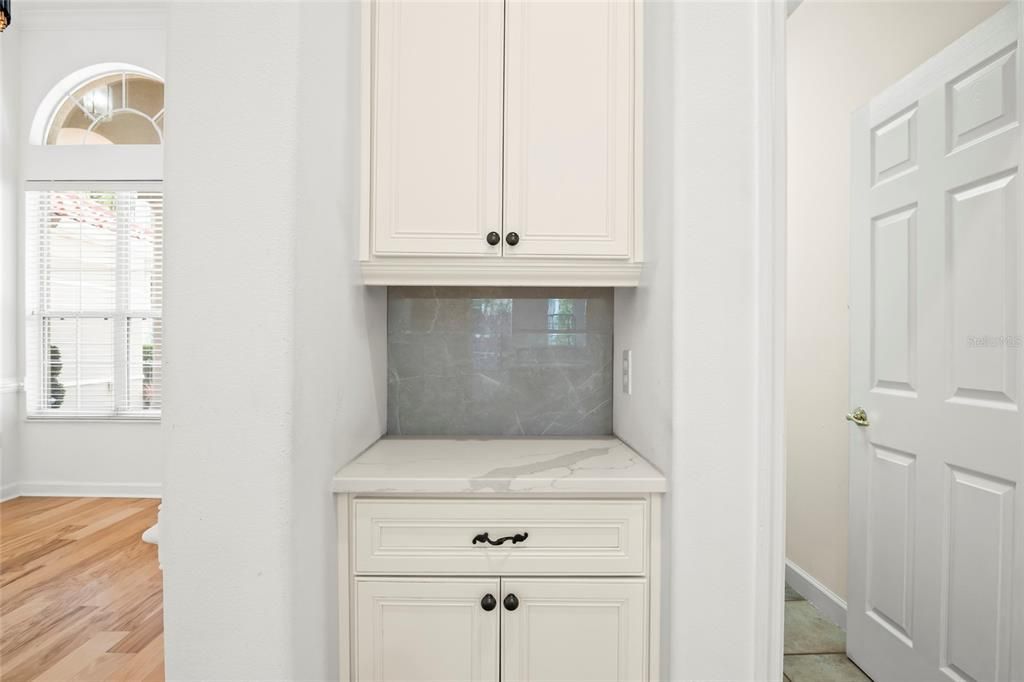 For Sale: $875,000 (4 beds, 3 baths, 3040 Square Feet)