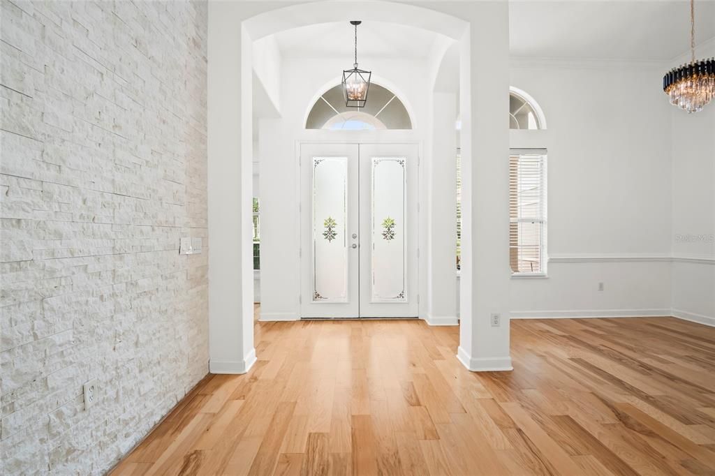 For Sale: $875,000 (4 beds, 3 baths, 3040 Square Feet)