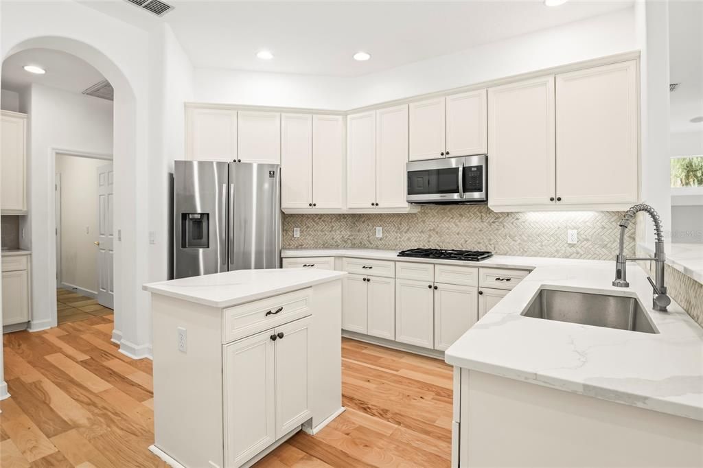 For Sale: $875,000 (4 beds, 3 baths, 3040 Square Feet)