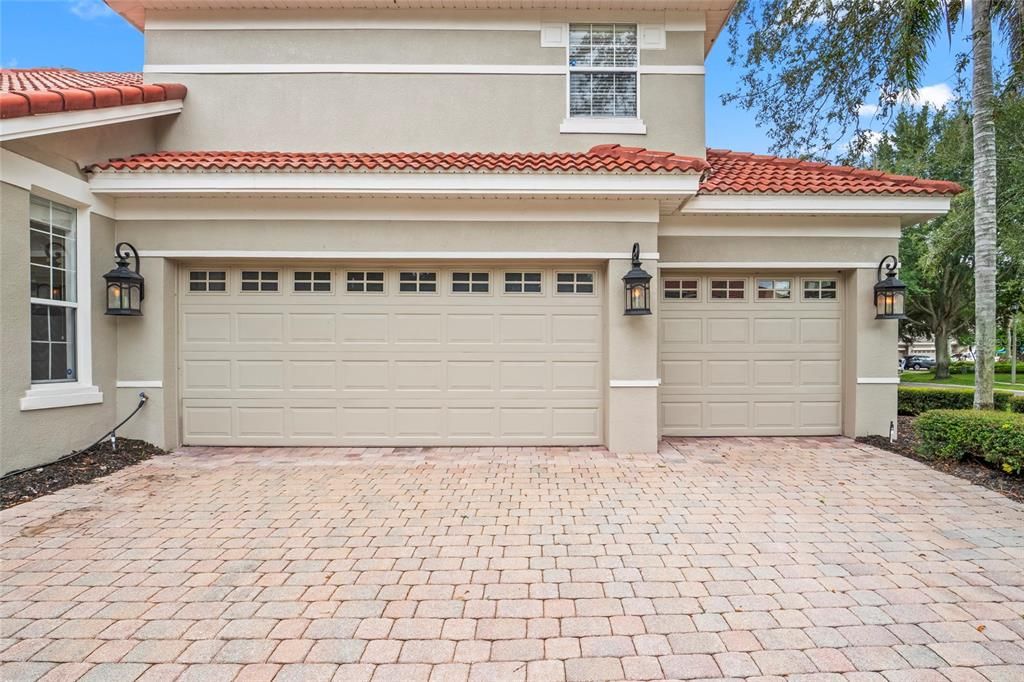 For Sale: $875,000 (4 beds, 3 baths, 3040 Square Feet)