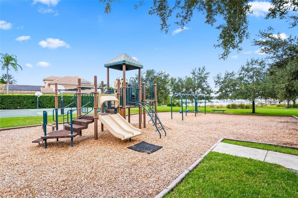 For Sale: $875,000 (4 beds, 3 baths, 3040 Square Feet)